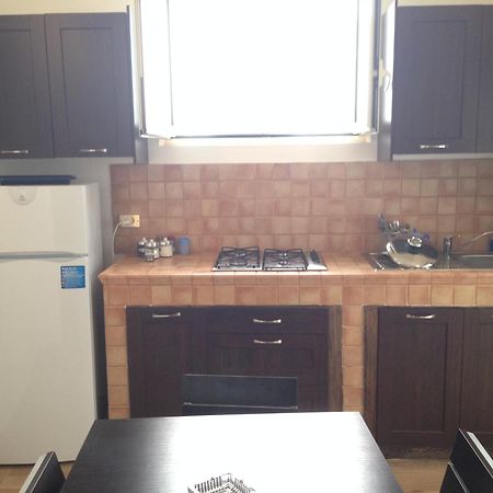 Casa Petra - Mini Open Space Apartment Brindisi Luaran gambar